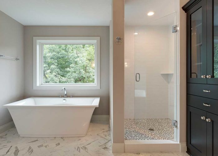 Large tub and walk in shower