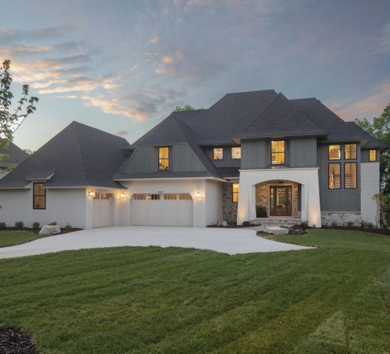 210610 4209 Halstead 352