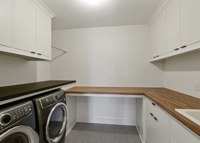 Edina Mid Mod Laundry