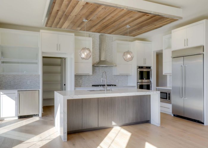 North Oaks Contemporary 93 Kitchen 002